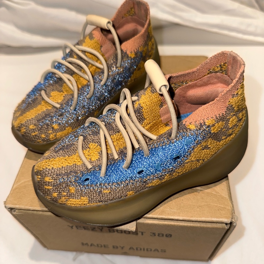 Toddler Yeezy boost 380 sneakers 6K